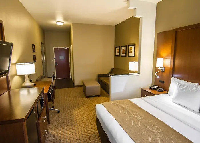 Comfort Suites Marshall